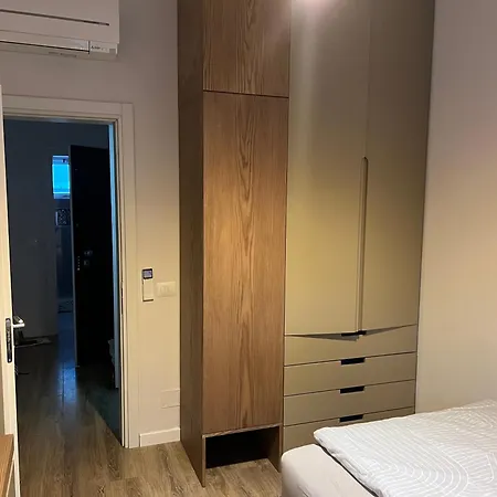 Govi Al Pieno Centro Di Hotel apartamentowy Tirana